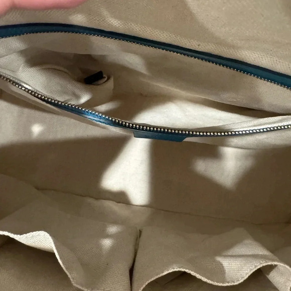 GUCCI MICROGUCCISSIMIA PATENT LEATHER SATCHEL - Picture 6 of 9